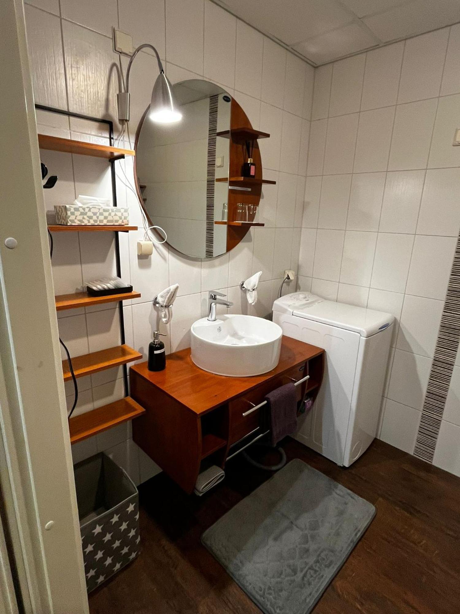 Apartment Cozy 3-room Penthouse In The Very Heart Of