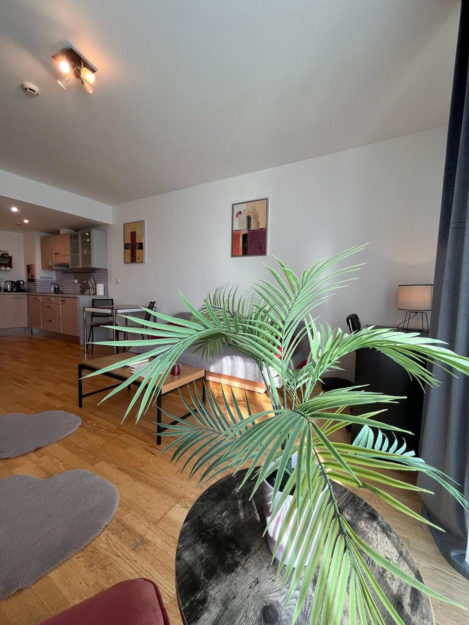 Apartment Cozy 3-room Penthouse In The Very Heart Of *
