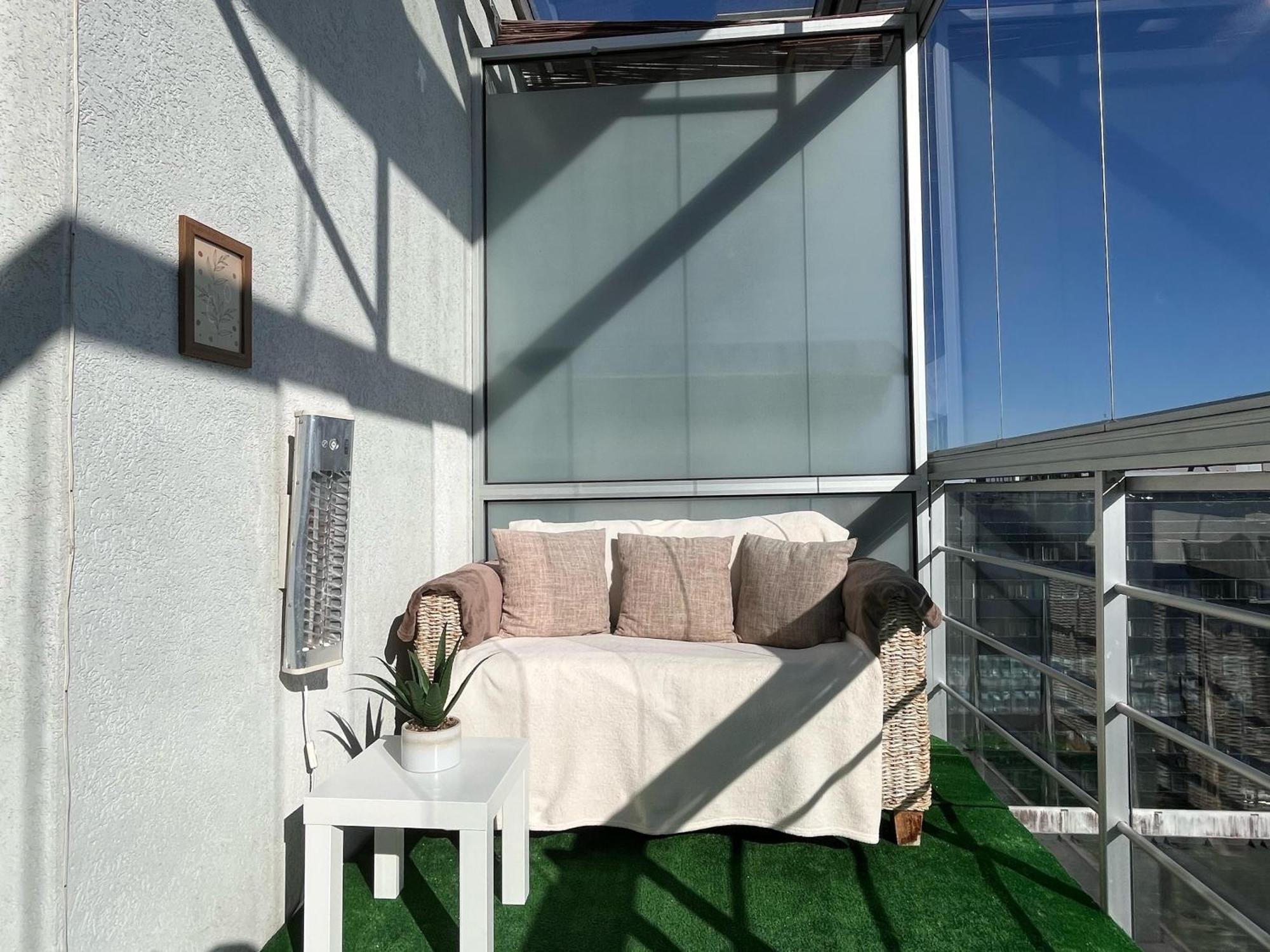 Cozy 3-room Penthouse In The Very Heart Of *