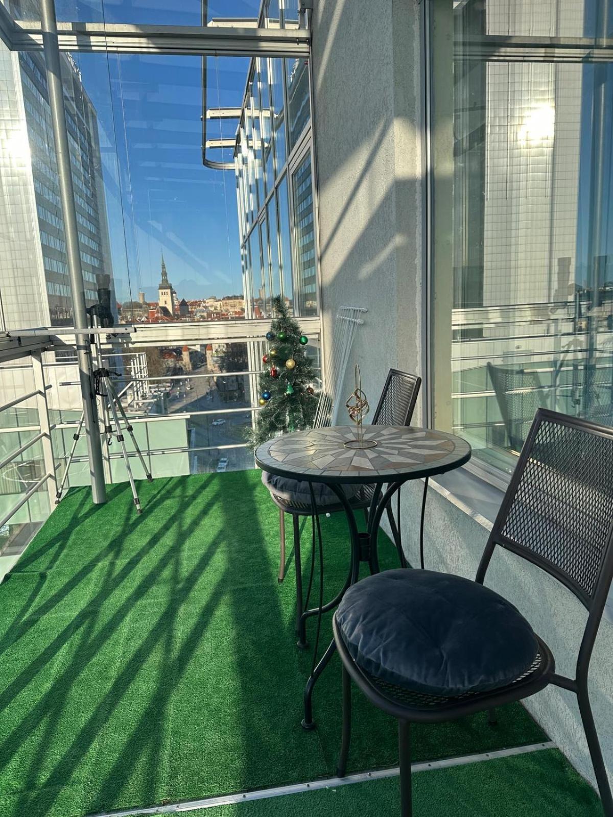 Appartement Cozy 3-room Penthouse In The Very Heart Of *